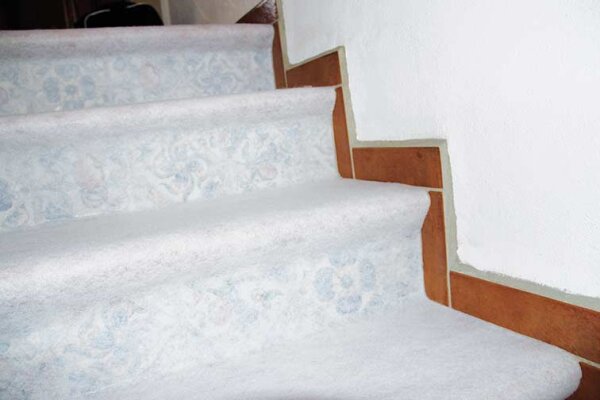 Abdeckvlies selbsthaftend 0,65 m x 25 lfm